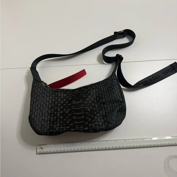 Taylor Swift Reputation Album Shoulder Bag - Picture 2 of 6